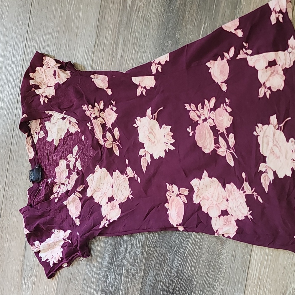 Womens v neck t shirt